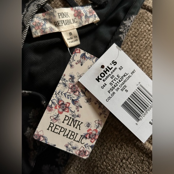 Junior's Pink Republic Dress, Small, NWT - Picture 3 of 5